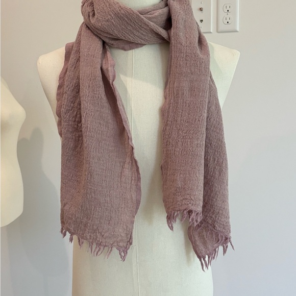 Accessories - Elegant Wool Mauve Scarf